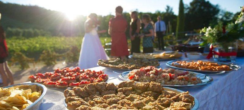 Sposiamoci e buttiamoci sul “finger food” 