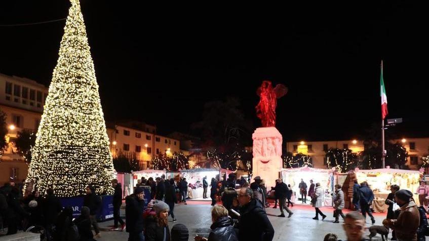 Conto alla rovescia con luci e musica Torna il Capodanno in centro a Empoli