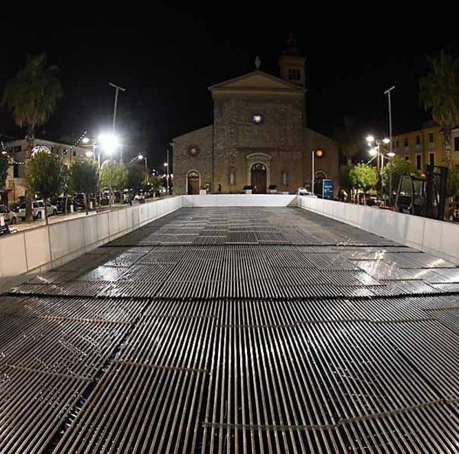 A Marina pista di pattinaggio sul ghiaccio 