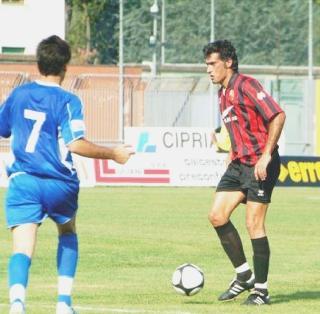 In alto il centrale Venturelli Sopra Petri l’alter ego di Mariotti