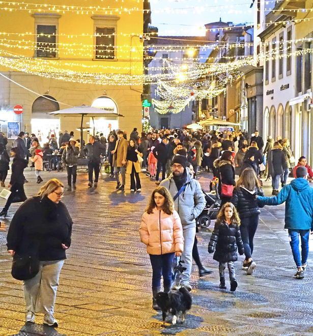 Giochi, musica e visite guidate tira aria di Natale in centro 