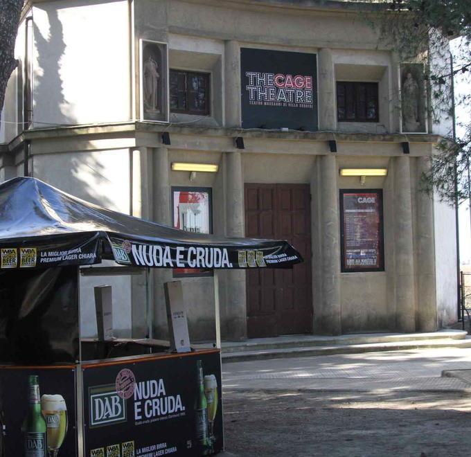 Cage in lutto, salta il concerto di Mecna 