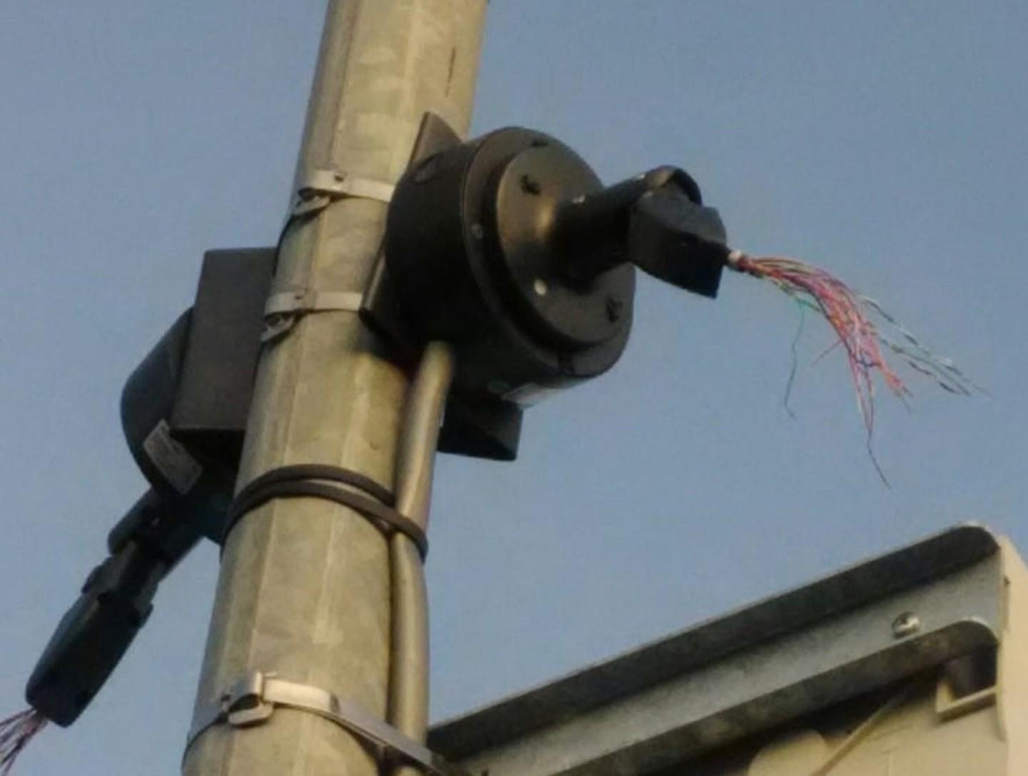 Esporlatu, danneggiata la videosorveglianza 