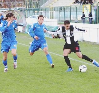 <strong>MOMENTO DIFFICILE.</strong> La punta bianconera Nicola Ferrari