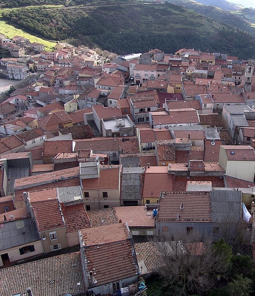 Plastica bruciata nei camini: a Osilo nuove indagini 