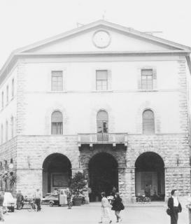 <strong>ASSALTO AL PALAZZO </strong>Tutti in pista per 32 posti fissi in Comune