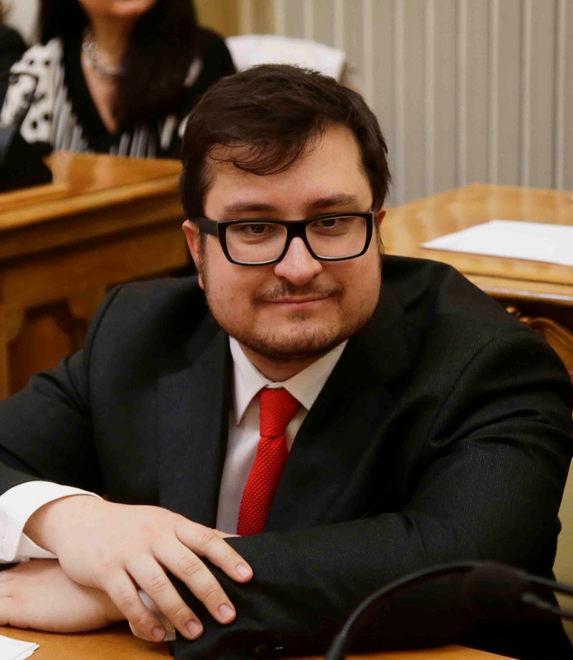 «Un’occasione persa per la gestione pubblica del parcheggio» 
