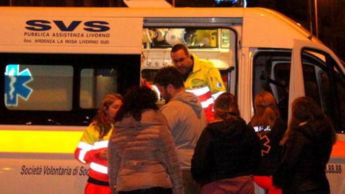 In scooter contro un palo a 25 anni, c'è l'ipotesi pirata