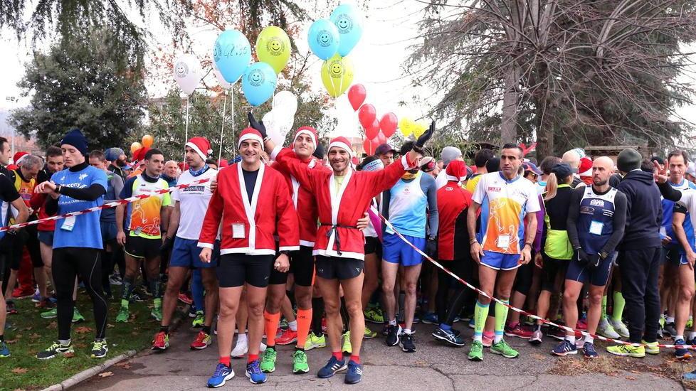 Record di partecipanti: quasi 600 alla Corsa dei Babbo Natale di Montecatini