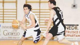 Un’azione di basket