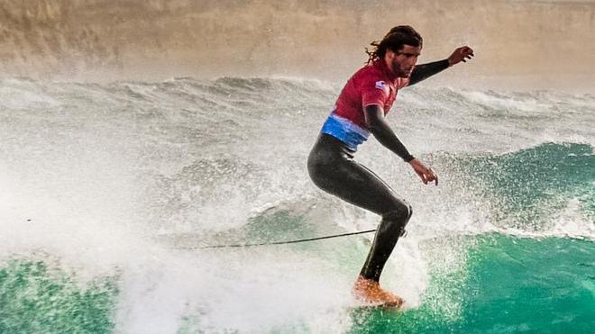 SURF SU ONDA