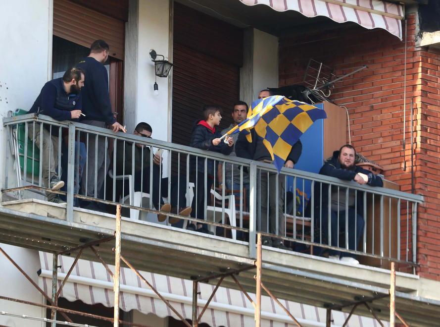 Il tifo è fuori dagli spalti