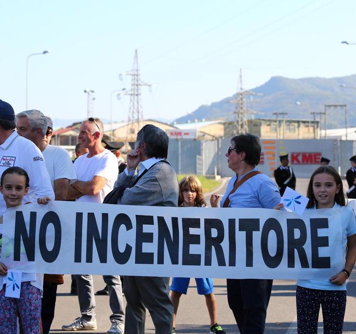 Kme, attacco a Giovannetti: «In silenzio sulle frasi di Rossi» 