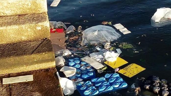 Blackout per circa 40 utenze E i rifiuti finiscono in laguna