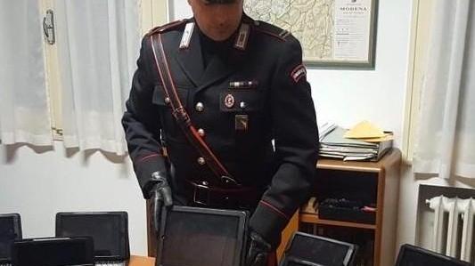 I computer della scuola erano nascosti in un pollaio