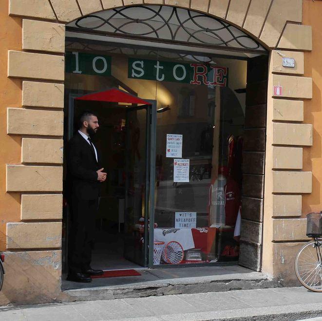 Lo stoRE aperto tutti i giorni