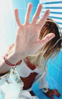 Un caso di violenza sessuale a Massa