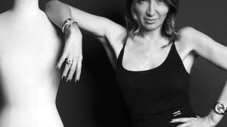 Elisabetta Franchi: una “capsule” rosso lacca per festeggiare 20 anni di stile
