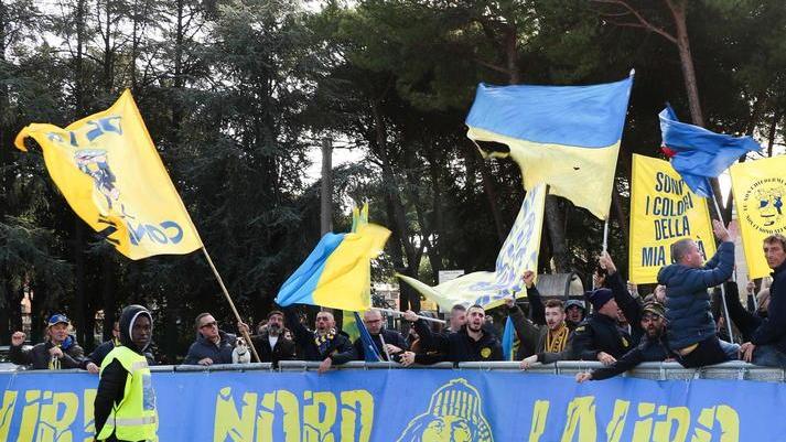 Stadio, ore decisive già pronto il progetto semplificato per la Sud