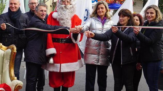 Successo del mercato natalizio al Forte