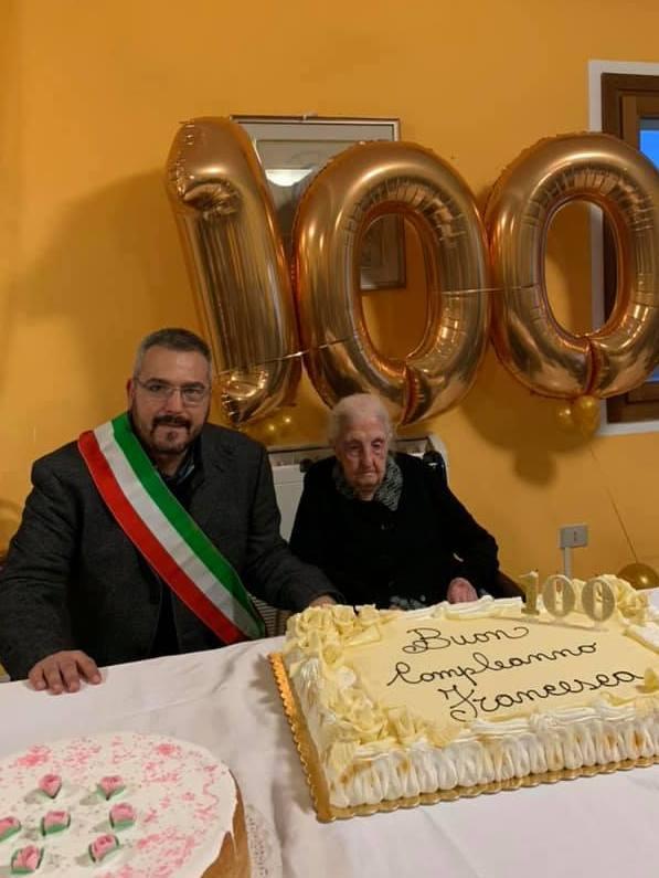 I cento anni di zia Cicchedda Passaghe 