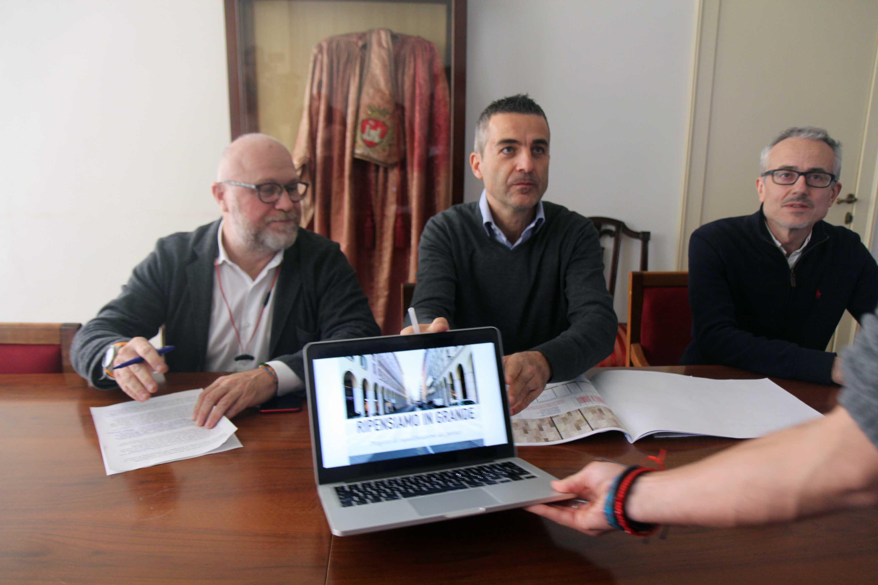 «Così renderemo bellissima via Grande», ma il sindaco l’aveva già detto due anni fa 