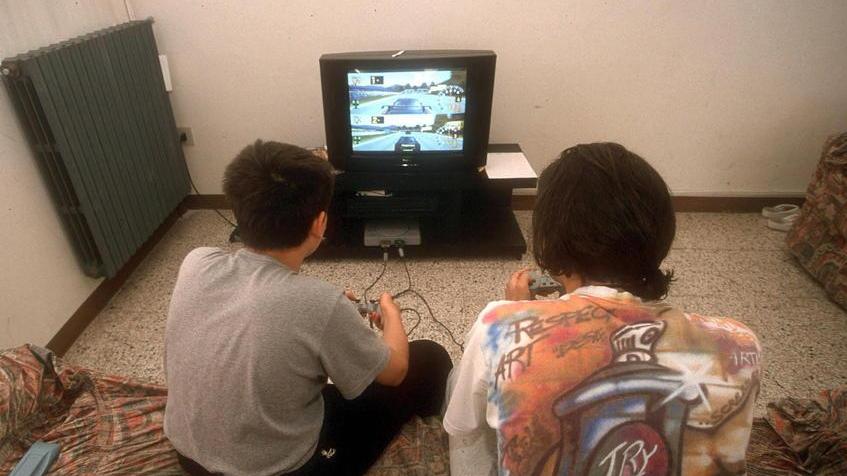 Sta sempre alla playstation: botte alla madre dopo il rimprovero