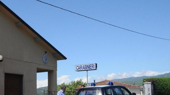 Furto con spaccata in auto denunciati moglie e marito