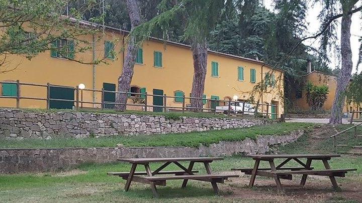 Apre la scuola media nel bosco prima campanella a settembre