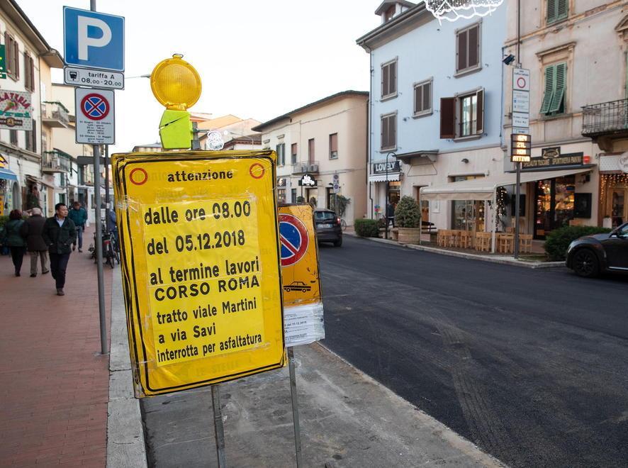 Nuovo asfalto in via Roma