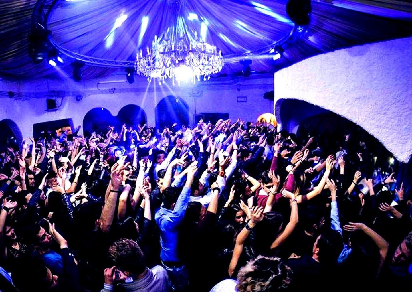 Gli studenti dell’Artistico a lezione sulla sicurezza in discoteca 