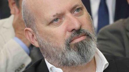 Fondi regionali per costa, strade e rinnovo auto