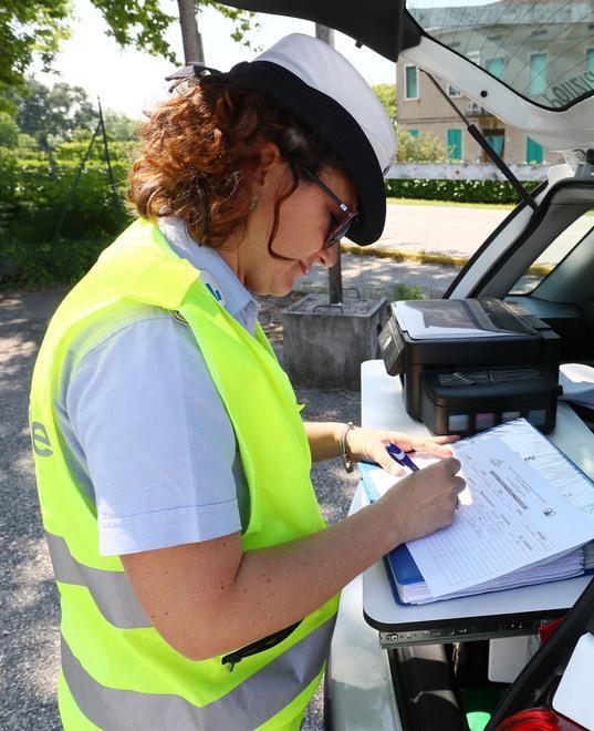 Le multe aiutano il Comune Con i soldi si rifaranno le strade 