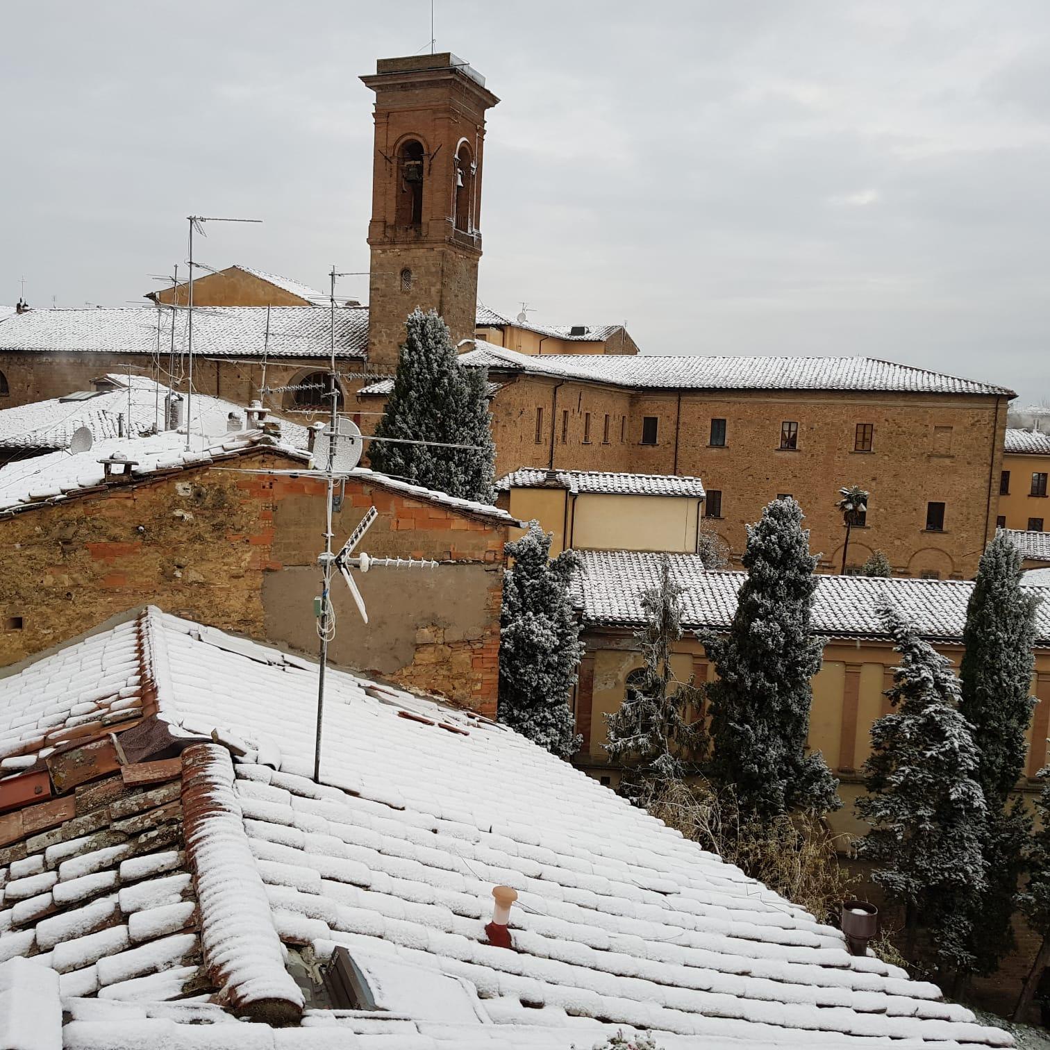 Volterra sotto la neve