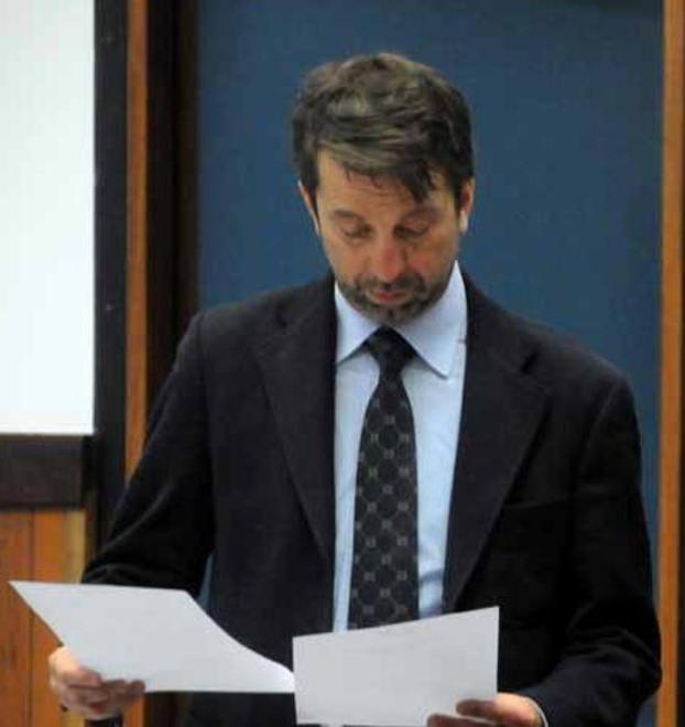 Casa distrutta dal rogo «Colpa di chi installò la canna fumaria»