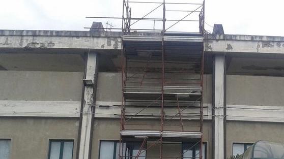 Montata l’impalcatura allo stadio dei Pini