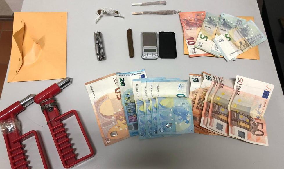 Blitz antidroga a scuola studente denunciato e altri due segnalati