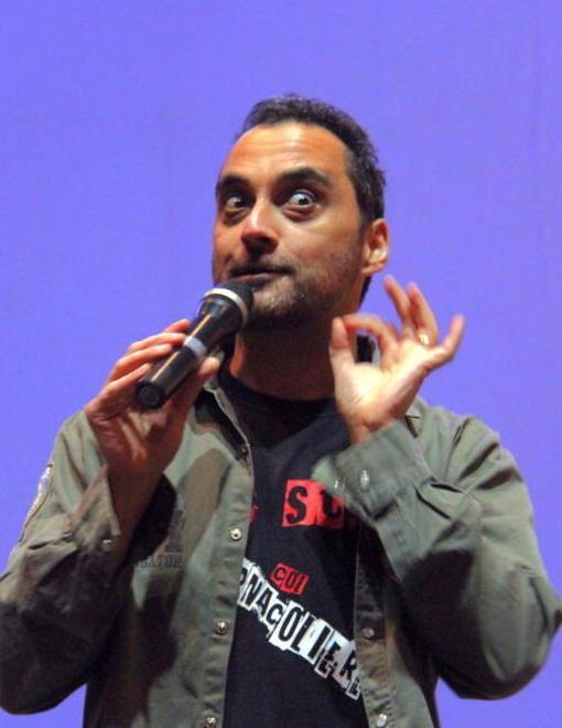 Comicità livornese di Claudio Marmugi per inaugurare la stagione al Verdi 