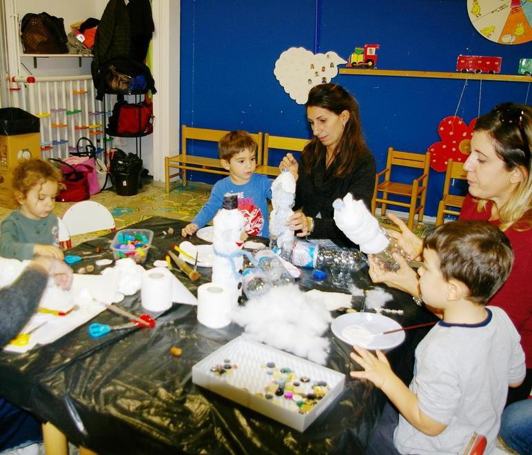 Addobbiamo il Natale festa per bambini e genitori 