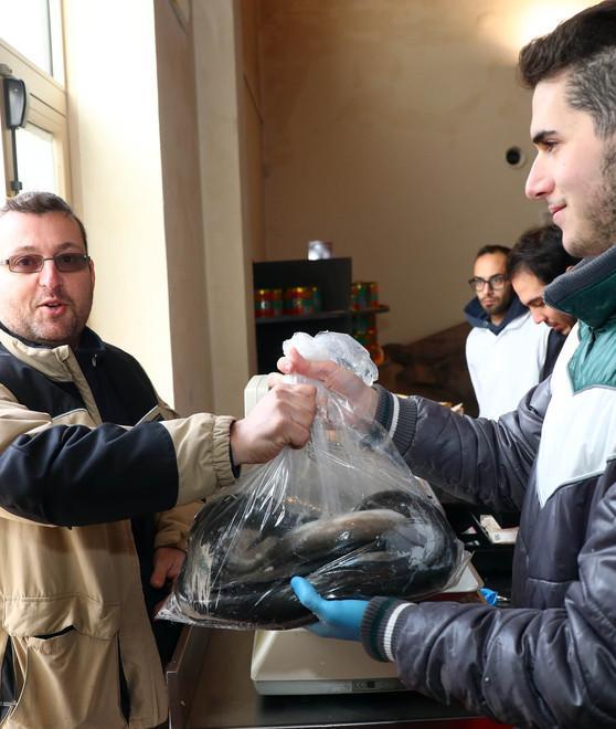 Anguille in vendita a prezzi popolari