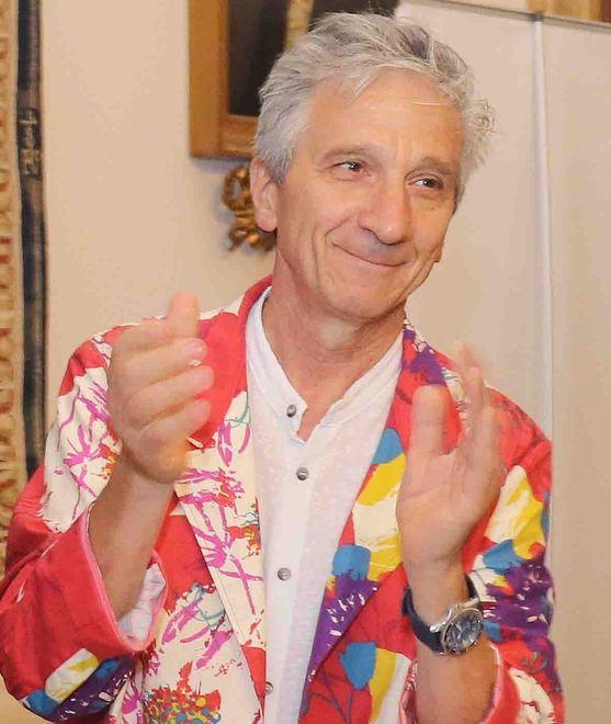 «Cantautore a mia insaputa» Bottoni ricostruisce il puzzle