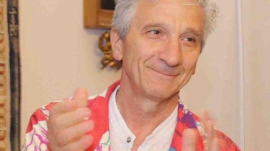 «Cantautore a mia insaputa» Bottoni ricostruisce il puzzle