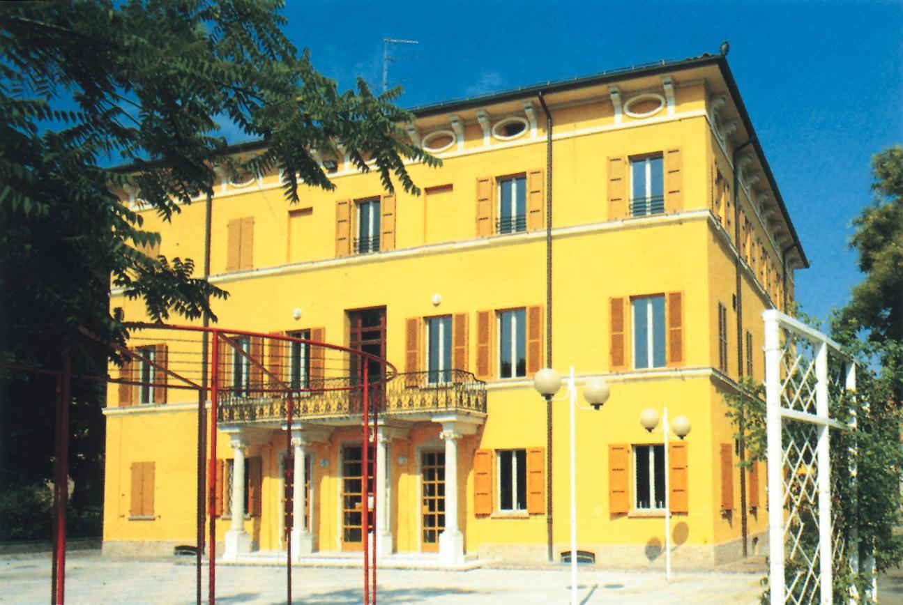 Fiorano, Giornata della Poesia con il circolo Nuraghe E storie sotto l’albero 