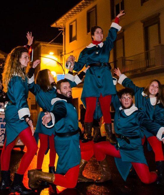 Fantasy, parata e magie il Natale invade il centro 