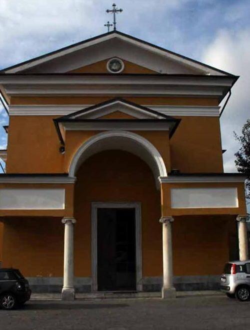 Restyling per la piazza e il parco di fronte alla chiesa dei Quercioli