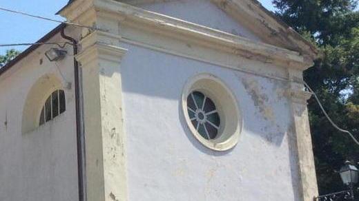 Al via i lavori per riaprire la chiesa grazie ai soldi raccolti dai compaesani