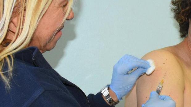 Vaccini antinfluenzali terminati, 2500 dosi in arrivo