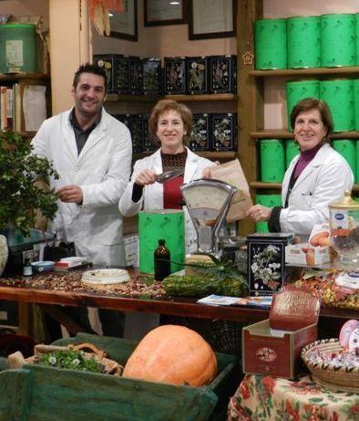 L’erboristeria “Montricos” compie 25 anni di attività