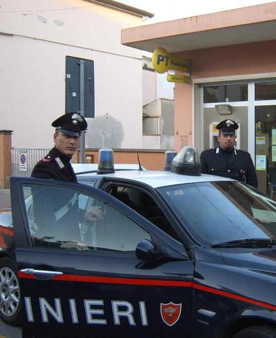 Prima la lite in casa Poi picchia i carabinieri