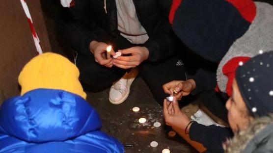 Il rogo in via Turri divide i comitati e qualcuno chiede l’abbattimento